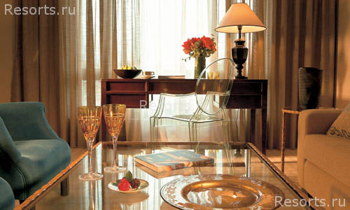 Athens Imperial 10